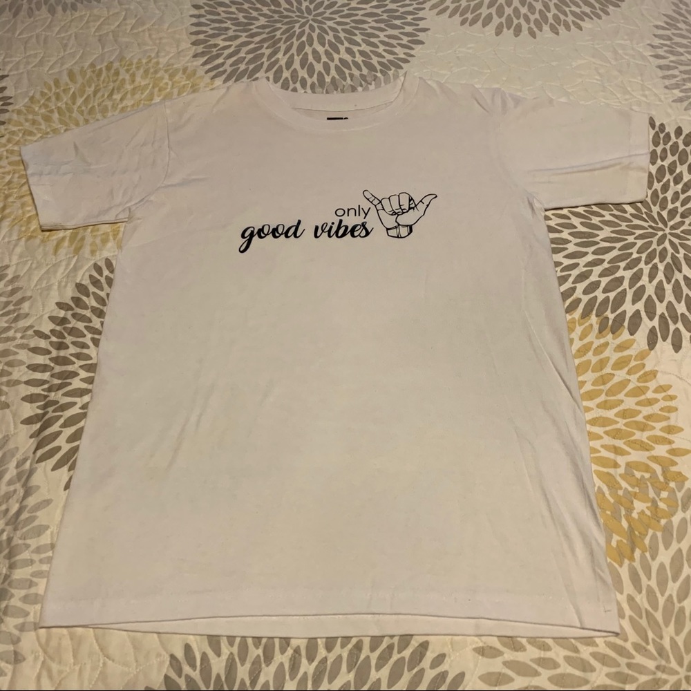 Good Vibes tee shirt